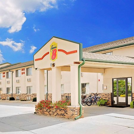 Super 8 By Wyndham St. James Exterior foto