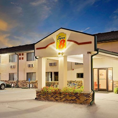 Super 8 By Wyndham St. James Exterior foto